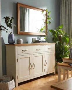 Norfolk Two Tone Oak And Oak Veneer 3 Door 3 Drawer Sideboard -Home Furnishings Store o01xk702500s