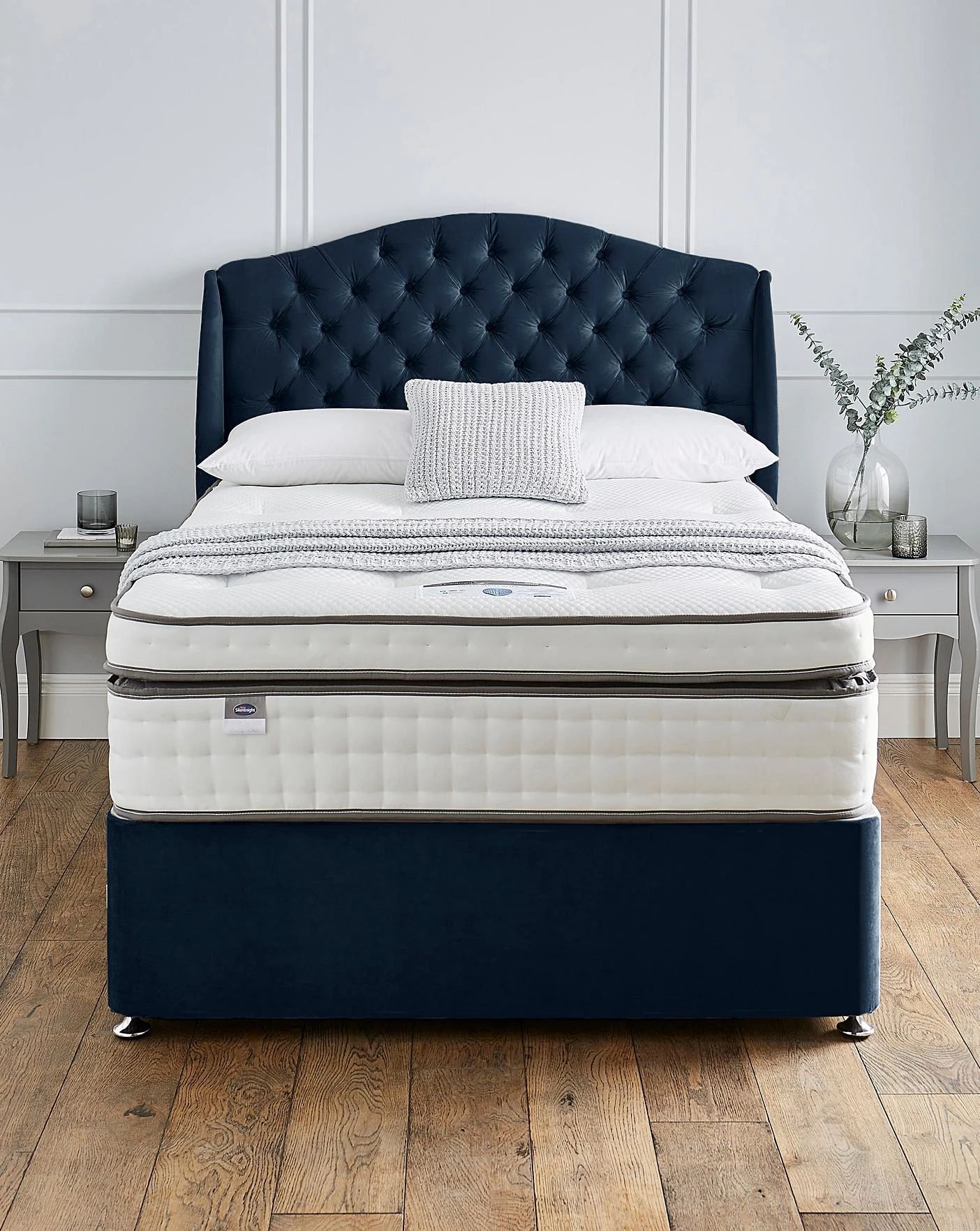 Silentnight Sanctuary 3000 Pocket Geltex Boxtop Velvet Divanset With 4 Drawers 2 Silentnight Sanctuary 3000 Pocket Geltex Boxtop Velvet Divanset With 4 Drawers - Image 2