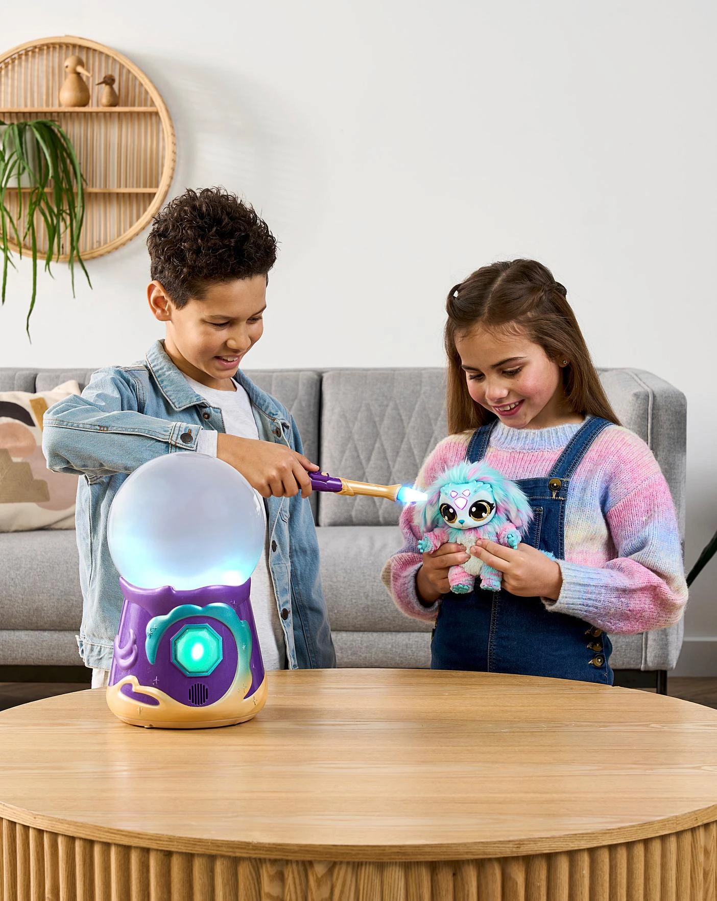 Magic Mixies Blue Magical Crystal Ball 2 Magic Mixies Blue Magical Crystal Ball - Image 2