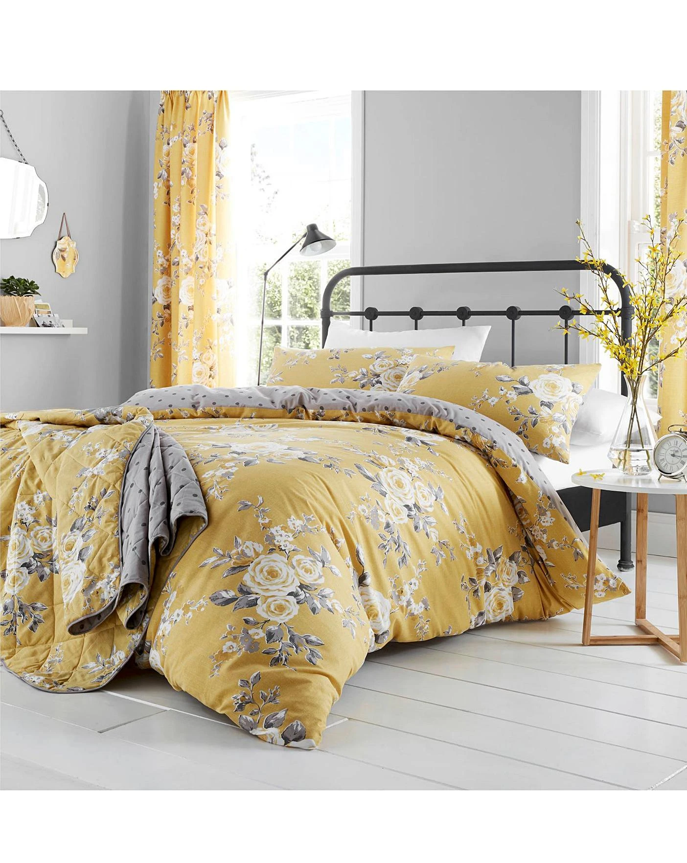 Catherine Lansfield Canterbury Cotton Blend Duvet Cover Set 1 Catherine Lansfield Canterbury Cotton Blend Duvet Cover Set