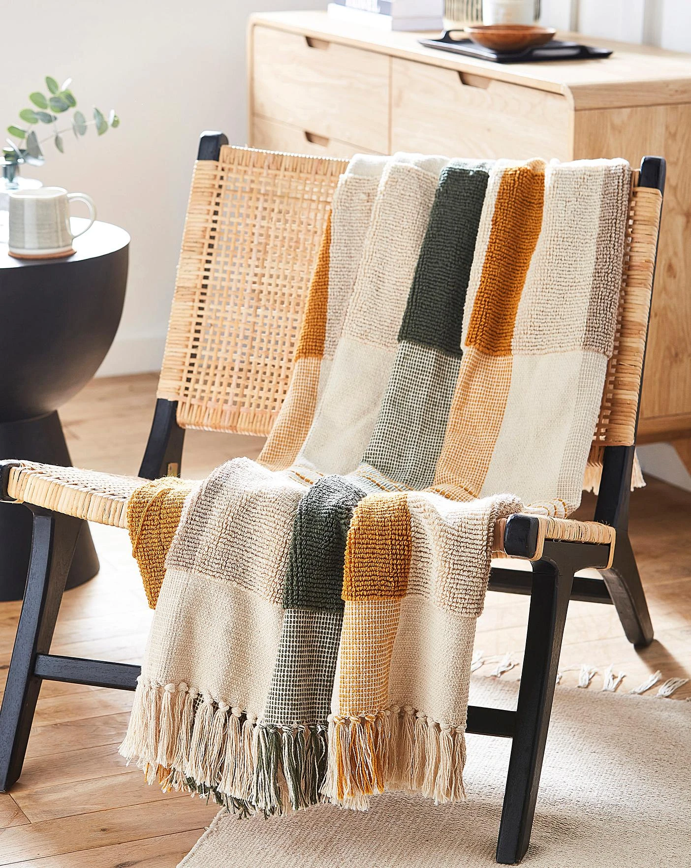 Future Eden Check Throw 1 Future Eden Check Throw