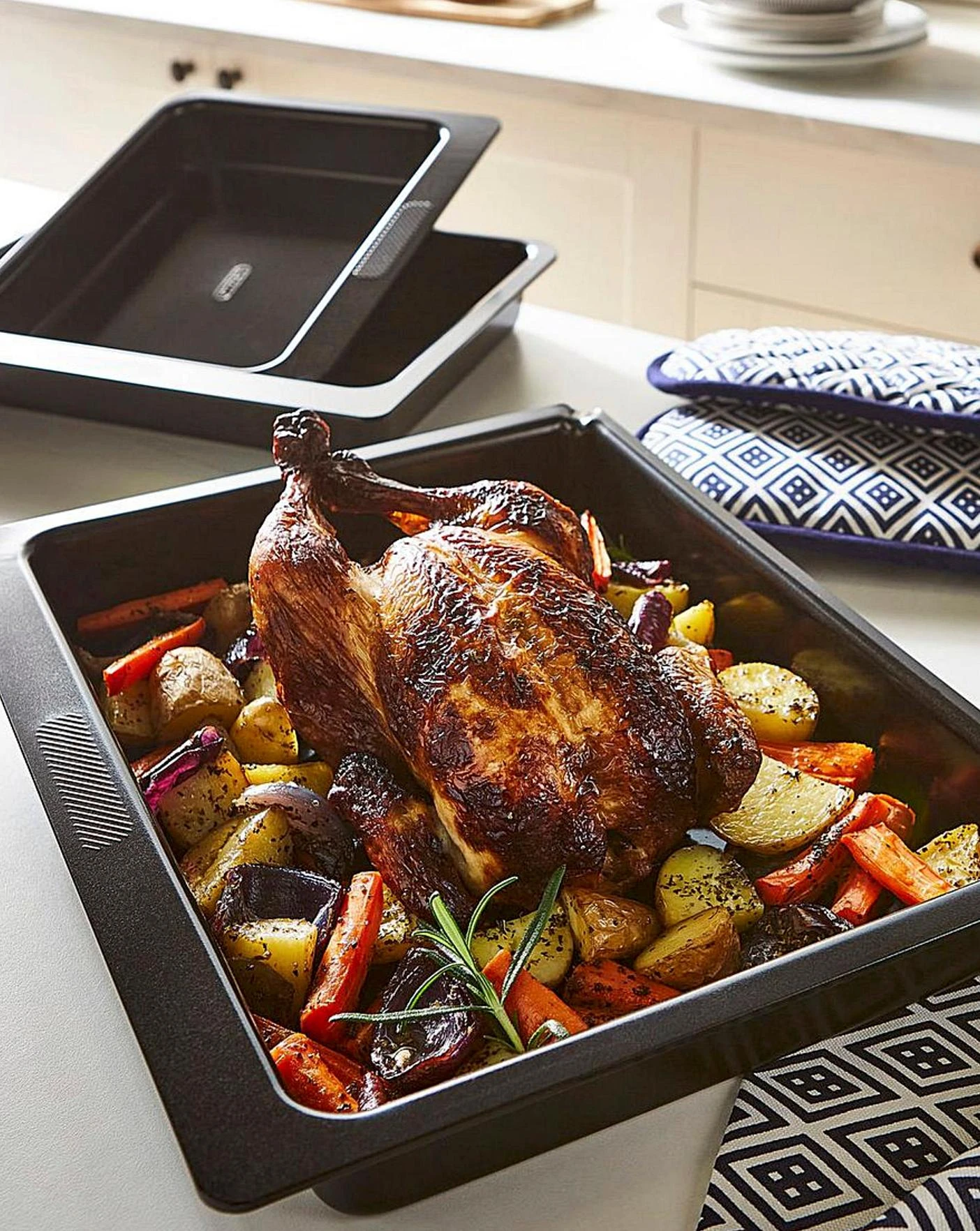 Pyrex Square Roaster 24cm 1 Pyrex Square Roaster 24cm