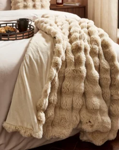 Gray & Osbourn No.6 Faux Fur Throw