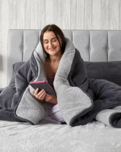 Huggleland Teddy Easy Wash Coverless Duvet 10.5 Tog -Home Furnishings Store z01xl913503s